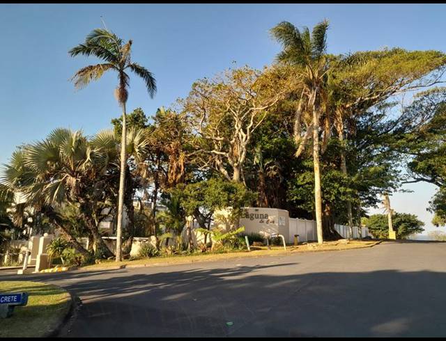 2 BEDROOM APARTMENT FOR SALE IN UVONGO BEACH